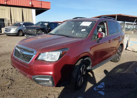2017 Subaru Forester 2.5I Premium из США, поврежденный, VIN JF2SJAGC7HH438542